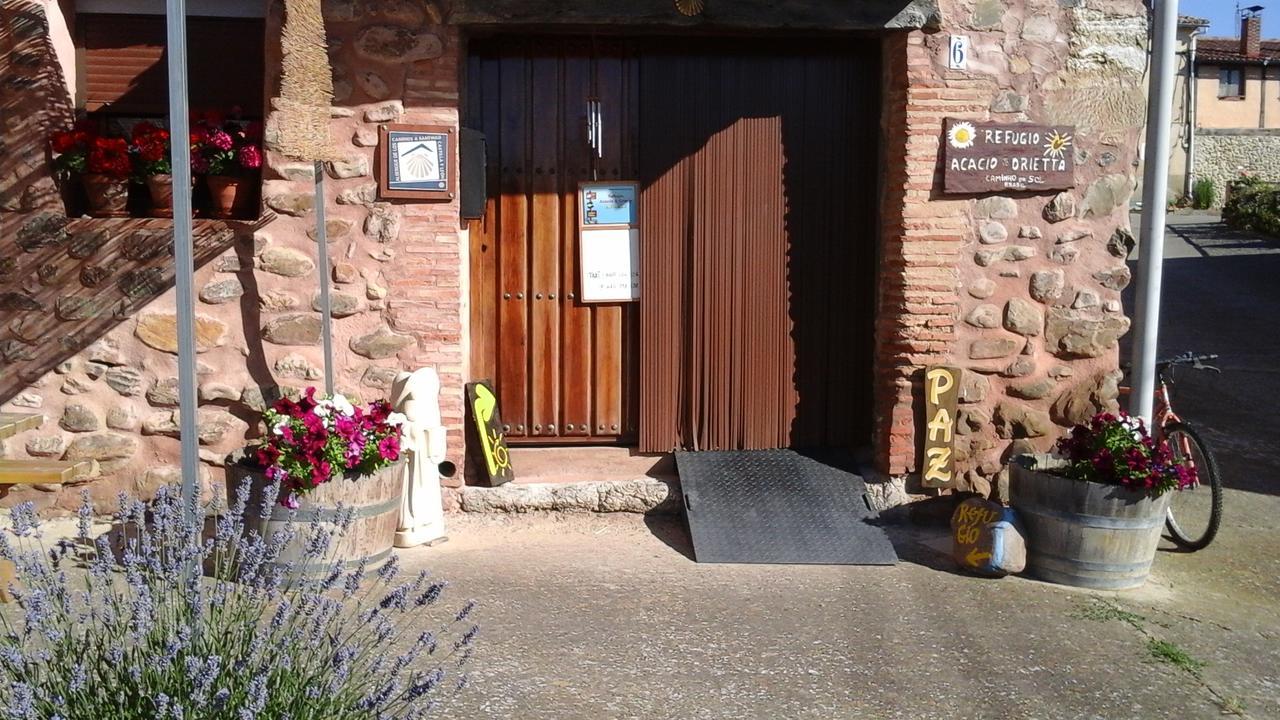 Refugio Peregrinos Acacio & Orietta Hostel Viloria de Rioja Exterior photo